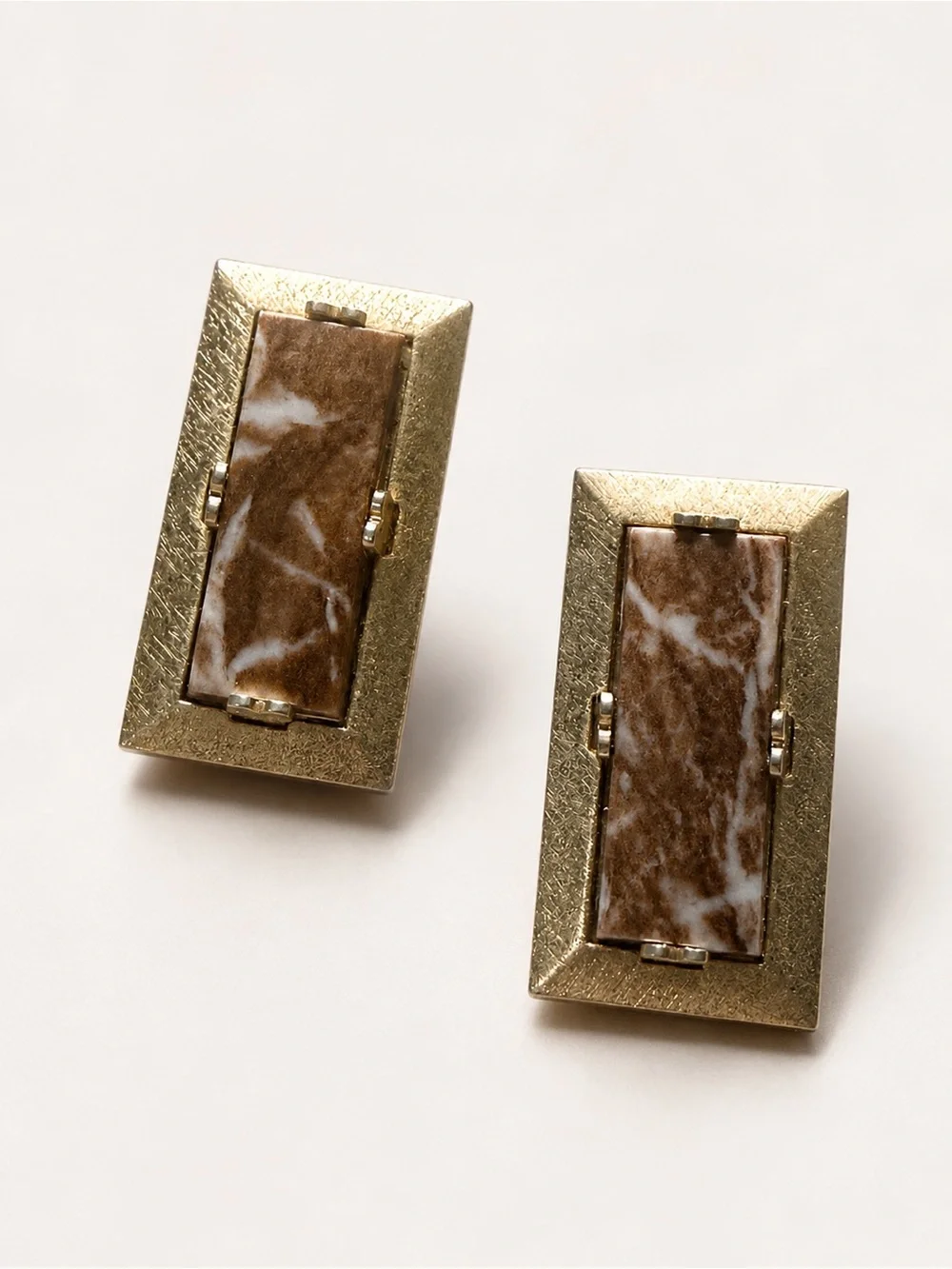 Gold-Tone Rectangular Brown vintage rectangular cufflink